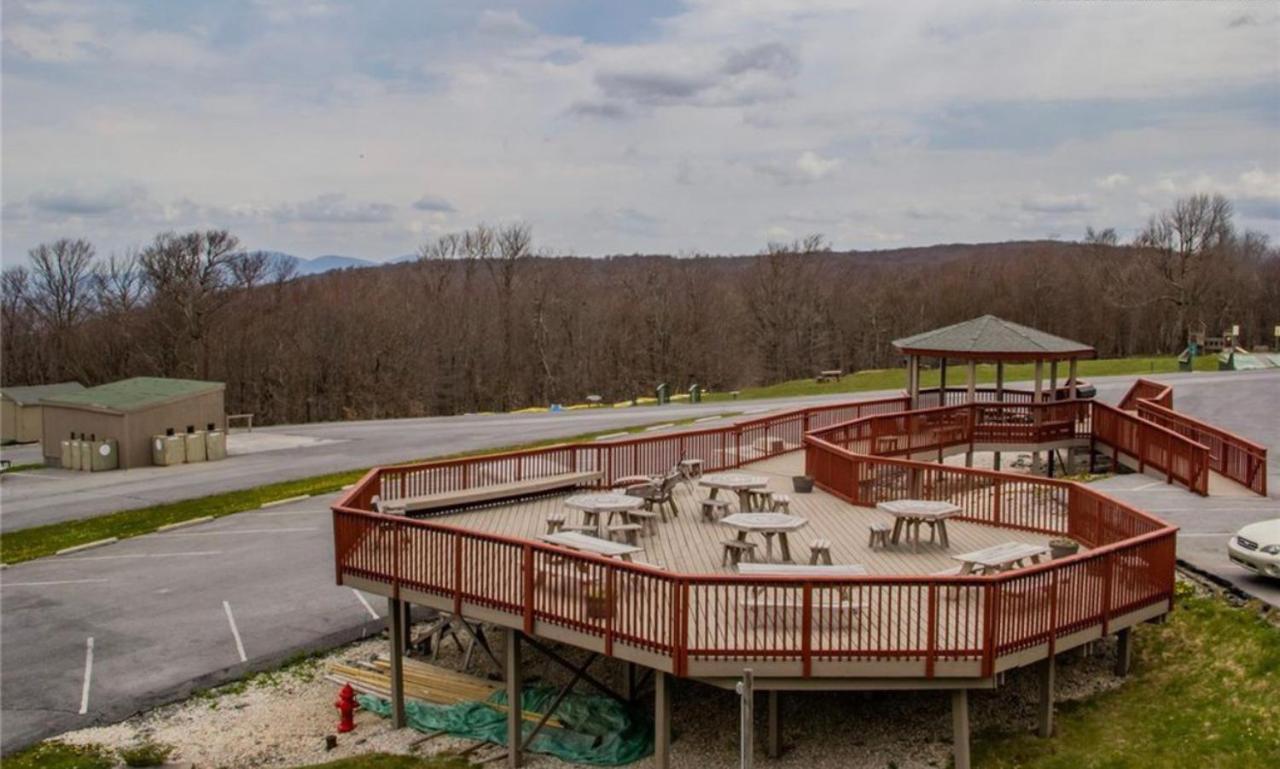 Adventure Awaits Aparthotel Beech Mountain Buitenkant foto